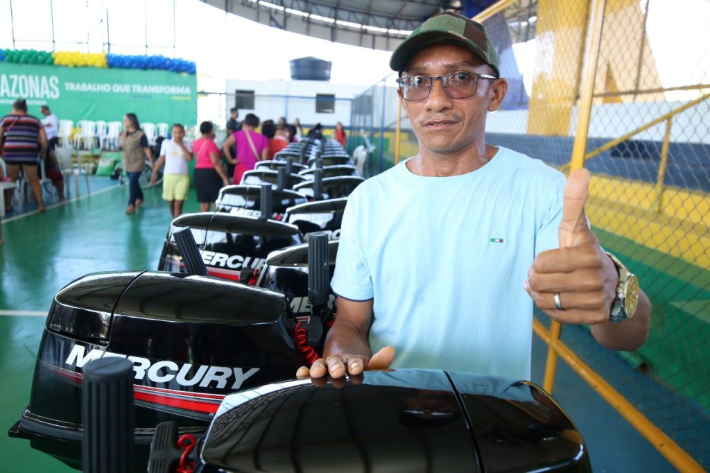 Em Tapauá, governador Wilson Lima fomenta setor primário com entregas de equipamentos e repasse de recursos em mais de R$ 2 milhões 9 erivelton 1024x682 1