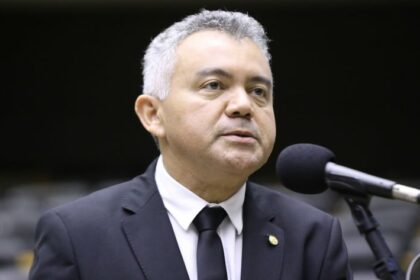 Comissão aprova campanhas para desestimular divulgação de autores de ataques em escolas