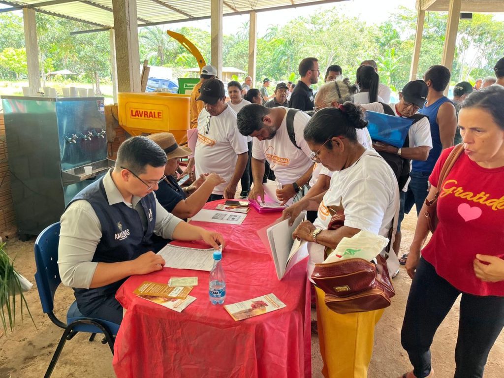 Adaf leva serviços a produtores em ação itinerante no Paraná da Eva 2 ADAF02 ATENDIMENTOITINERANTE 1024x768 1
