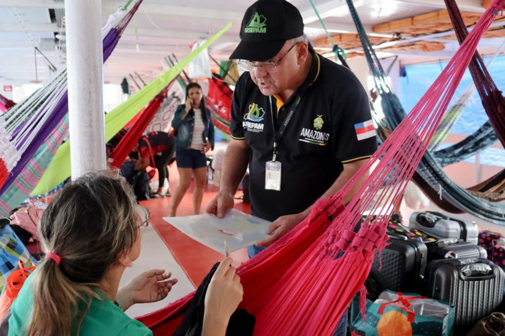 Festival de Parintins 2025: Arsepam define esquema operacional das embarcações para Ilha Tupinambarana 3 Arsepam fiscaliza embarcacoes Foto Divulgacao 3 1024x682 1