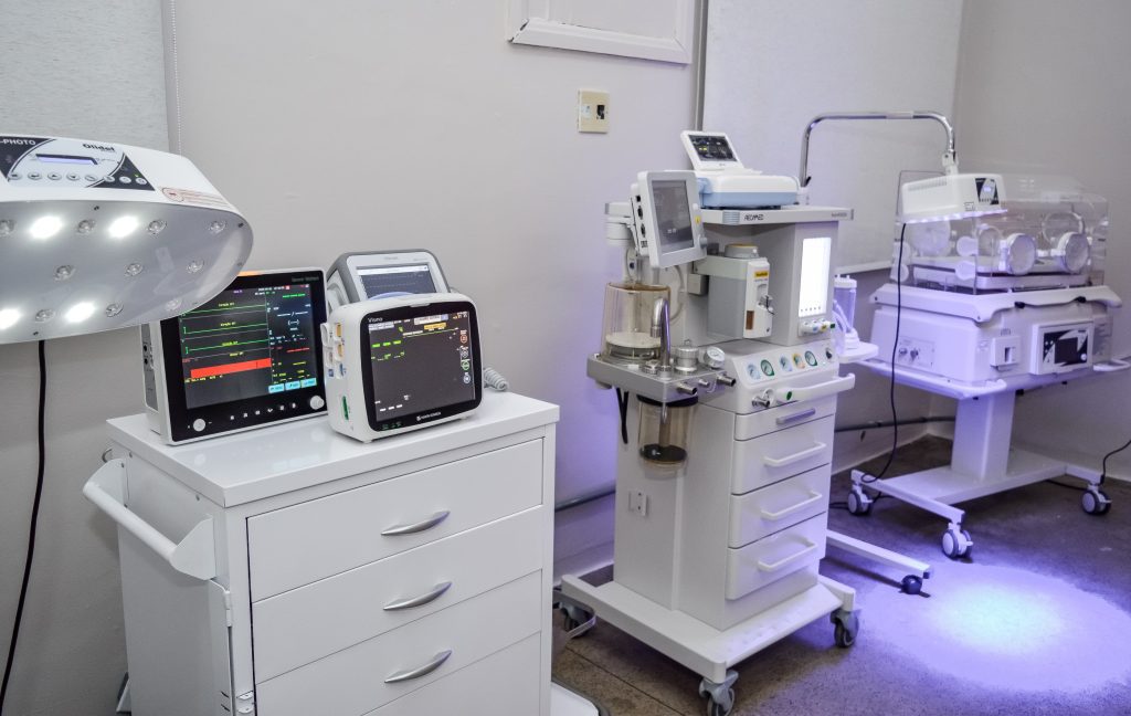 Governo do Amazonas entrega novos leitos de UTI Neonatal e equipamentos à Balbina Mestrinho 5 Balbina Mestrinho celebra 64 anos com entrega de equipamentos e novos leitos de UTI foto EvandroSeixas ses 2 1024x648 1