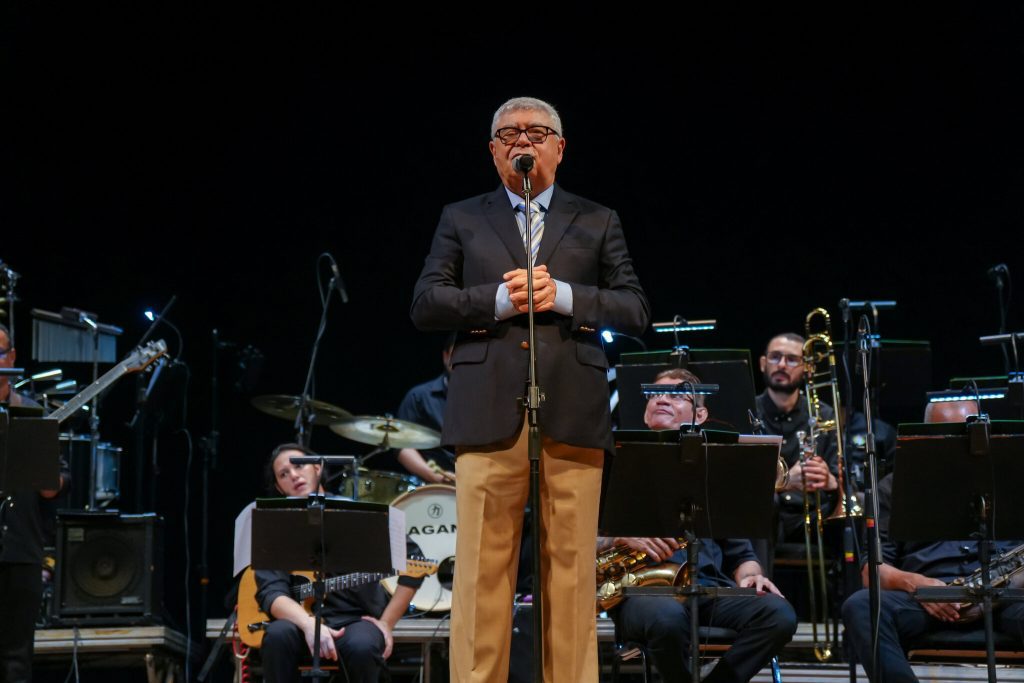 Espetáculo ‘Repeteco’ homenageia sucessos do Amazonas Green Jazz Festival com entrada gratuita 5 Cultura Amazonas Band maestro Rio Carvalho foto Aguilar Abecassis Secretaria de Estado de Cultura e Economia Criativa 4 1024x683 1