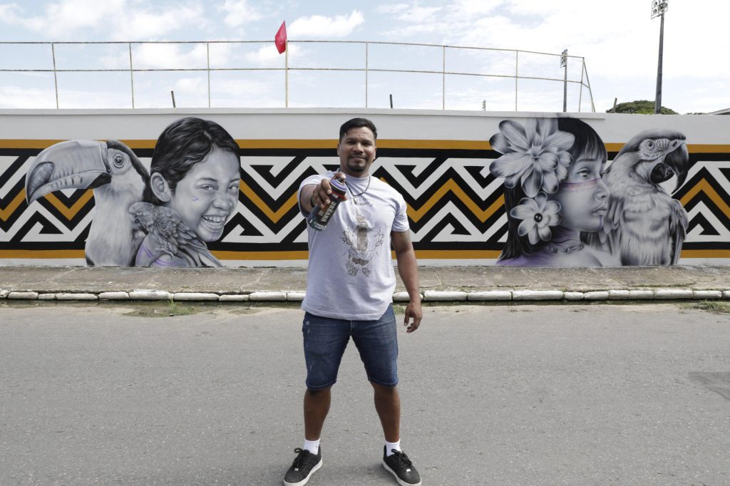 Governador Wilson Lima anuncia investimento de R$ 10,7 milhões em editais culturais 9 Editais Culturais Personagem Andrew Viana Foto Alex Pazuello Secom 1024x682 1