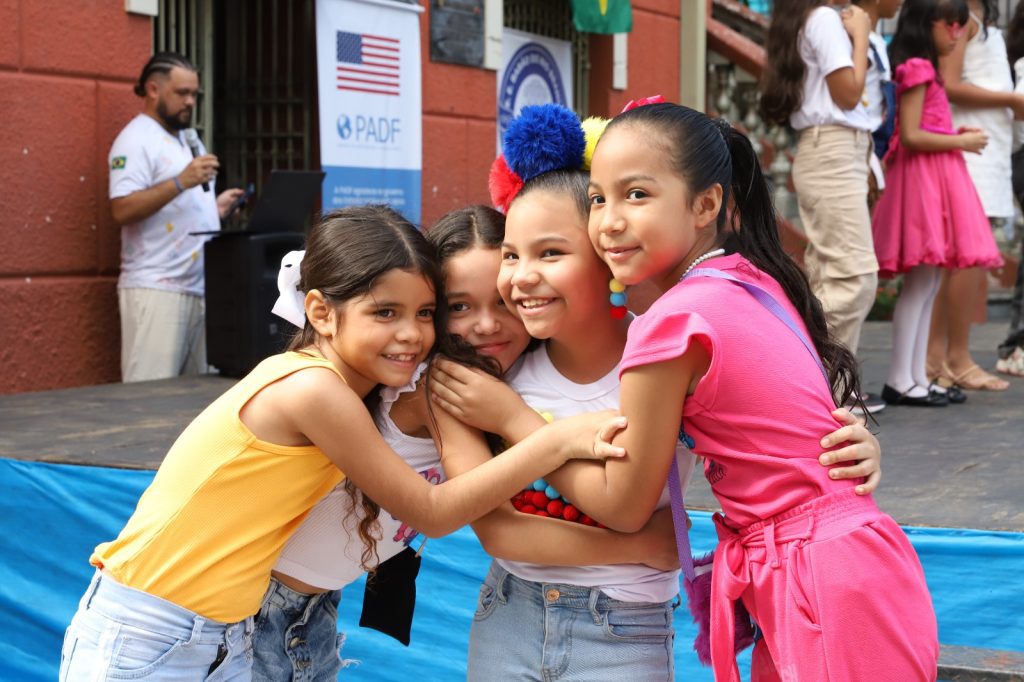 “Festa da Amizade”: Escola Estadual Barão do Rio Branco realiza ação de combate à xenofobia contra populações imigrantes 5 Educacao Festa Amizade Foto Eduardo Cavalcante 1024x682 1
