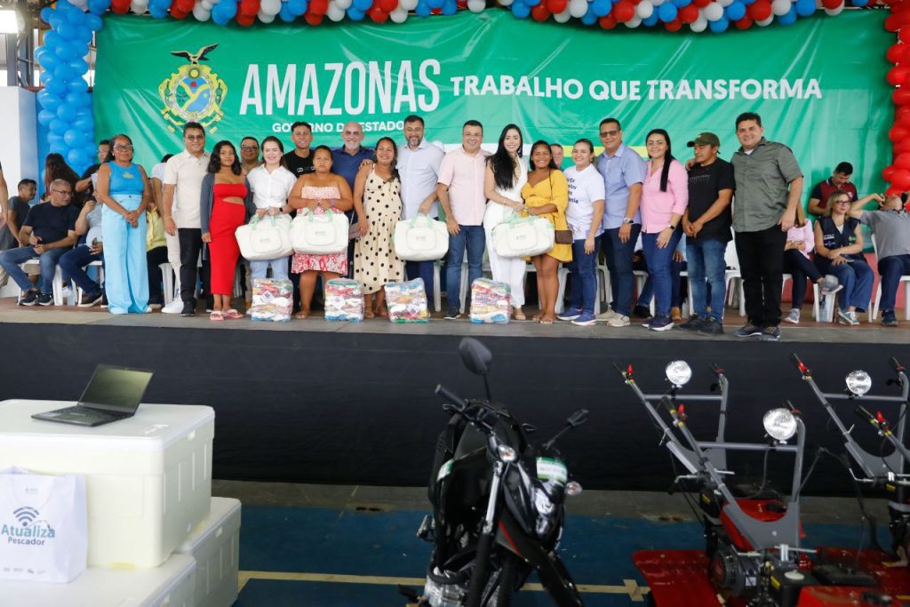 Em Barreirinha, governador Wilson Lima entrega implementos agrícolas para fortalecer cadeias produtivas da região 17 Em Barreirinha governador Wilson Lima entrega implementos agricolas para fortalecer cadeias produtivas da regiao 6 foto Arthur Castro Secom 1024x683 1