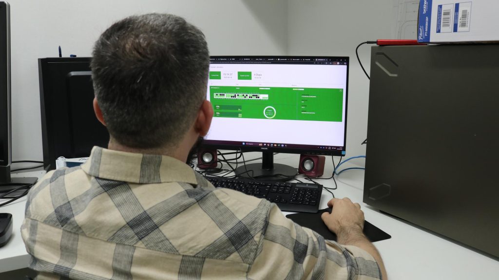 FCecon inicia processos de melhorias na infraestrutura de rede de computadores 2 FCecon Melhorias Rede de Computadores FOTO Dreyceane Soares 2 1024x576 1