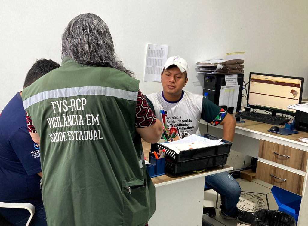 Monitoramento sentinela: FVS-RCP esclarece como identifica os vírus respiratórios em circulação no Amazonas 2 FVS RCP Monitoramento sentinela FOTO Divulgacao FVS RCP 1 1024x753 1