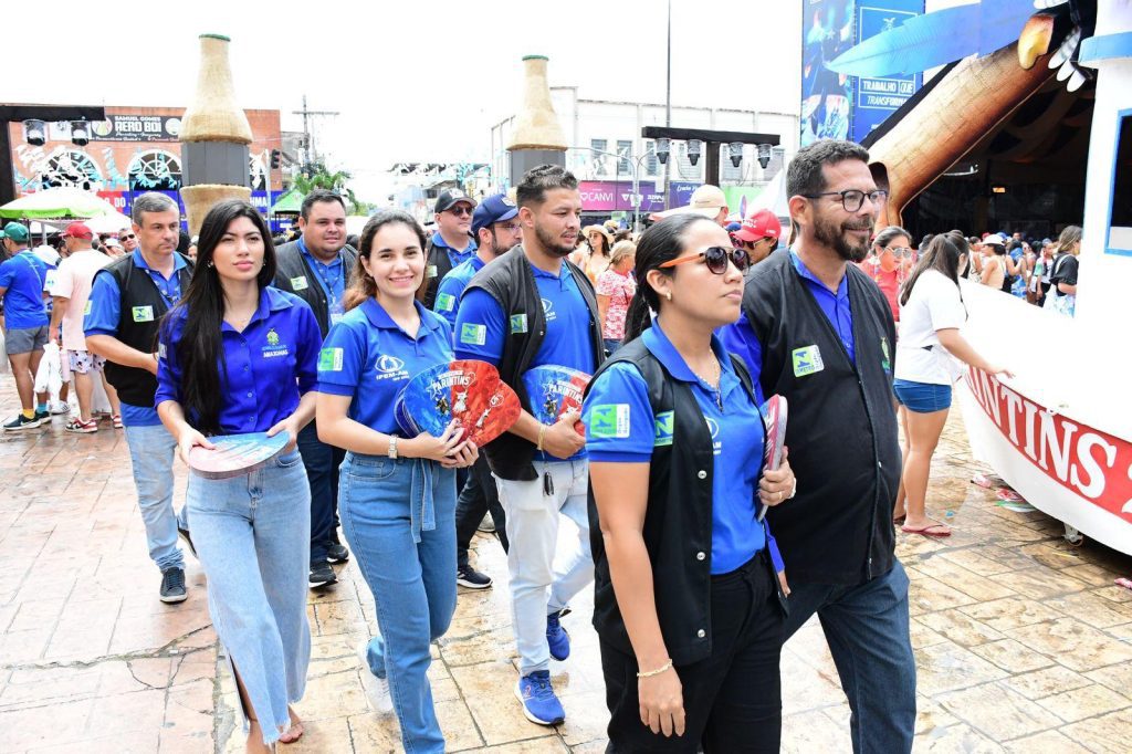 Festival de Parintins 2025: Ipem leva serviço de orientação e atendimento a população e comerciantes 2 Foto 4 1024x682 1