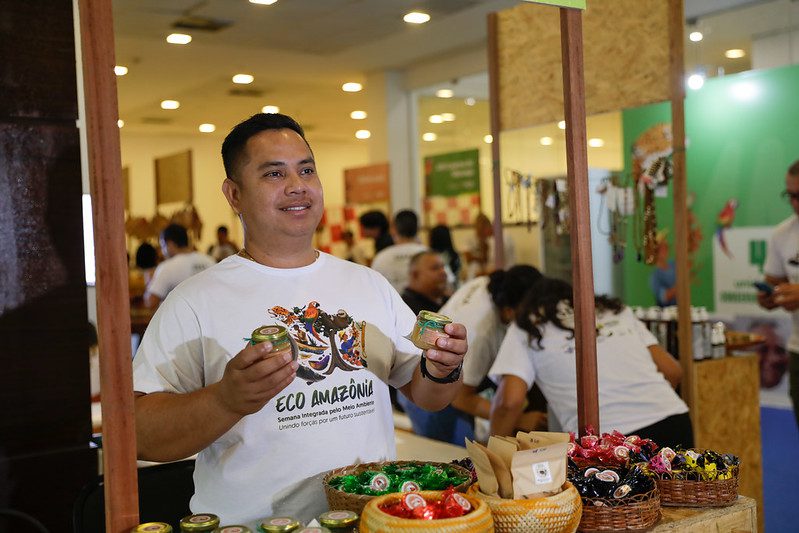 Representantes de Unidades de Conservação Estaduais compartilham boas práticas que aliam preservação ambiental e desenvolvimento sustentável 5 Francisco Oliveira gerente da RDS Rio Negro