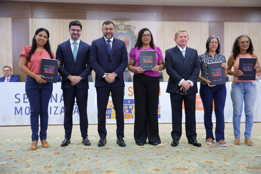 Governador Wilson Lima apresenta balanco de mais de 18 mil acoes de regularizacao fundiaria durante abertura da Semana do Solo Seguro 3 foto Diego Peres Secom 1024x682 1