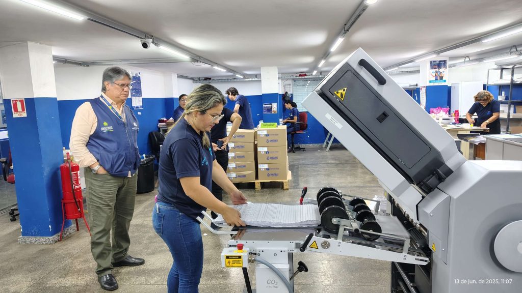 Dia da Indústria Gráfica: Imprensa Oficial do Estado registra salto de 95% na produção 2 IOA Acabamento 1024x576 1