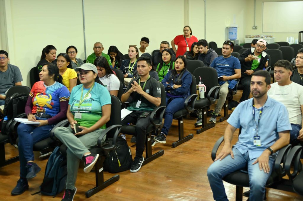 Atuação do Ipaam na proteção ambiental é destaque em atividade prática com alunos da UEA de Parintins 3 Ipaam Foto 2 17 06 2025 1024x681 1