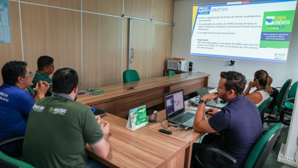 Afeam amplia ações do Limpa Crédito para Anamã, Anori, Beruri e Caapiranga 3 Limpa Credito Zeca Leal Afeam 4 1024x576 1