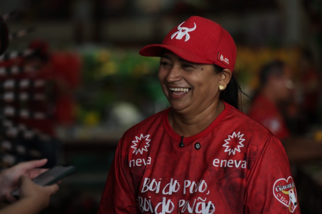 Festival de Parintins 2025: As mulheres dos bastidores dos Bois Caprichoso e Garantido que fazem a festa acontecer 5 Mulheres nos Bois Silvia Freire foto Mauro Neto Secom 1 1024x682 1