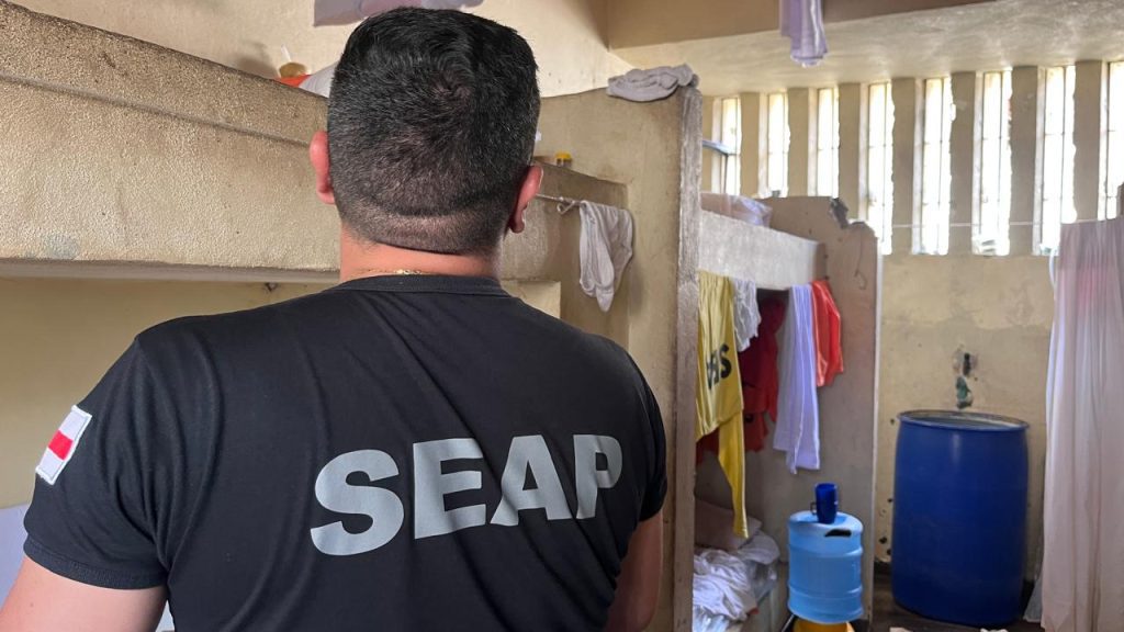 Seap, integrada com as forças de segurança, realiza operação de revista na Unidade Prisional do Puraquequara 5 Operacao revista Foto Seap 2 1024x576 1