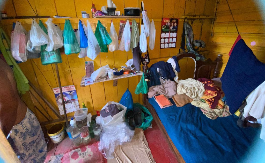 Junho Violeta: Em Beruri, PC-AM e Secretarias Municipais apuram situação de risco e vulnerabilidade a idosos em hospedaria 2 PC AM SITUACAO DE RISCO E VULNERABILIDADE SOCIAL EM QUE OS IDOSOS VIVIAM FOTOS DIVULGACAO 1 1024x630 1