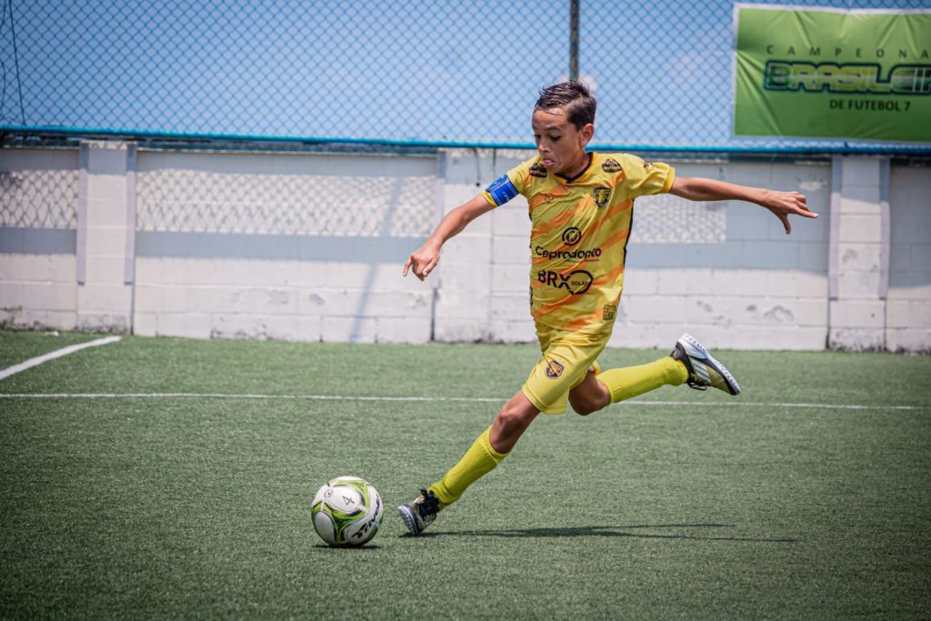 Com apoio do Governo do Amazonas atleta amazonense realizará avaliação no Fluminense 2 SEDEL 2 Samuel Feitosa na Base do Amazonas FC FOTO Arquivo Pessoal 1024x683 1