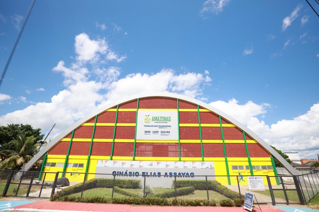 Festival de Parintins 2025: Governo do Amazonas abre inscrições para a 2ª Edição do Curso de Defesa Pessoal Feminina 2 SEDEL Fachada do Ginisio Elias Assayag FOTO Tiago Corrza UGPE 1024x682 1