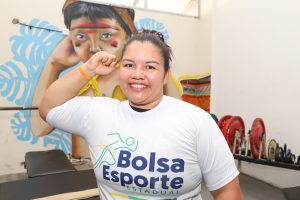 SEDEL Maria de Fatima Primeira Medalhista Paralimpica do Amazonas FOTO Divulgacao Sedel 300x200 1