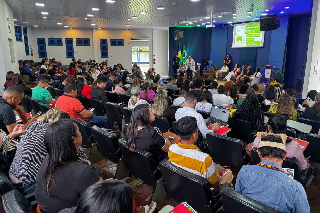 Em Roraima, Sejusc apresenta políticas públicas do Amazonas na etapa regional do Plano Decenal da Criança e do Adolescente 3 SEJUSC Plano Decenal da Crianca e do Adolescente FOTO Ygson Franca Sejusc 5 1024x683 1