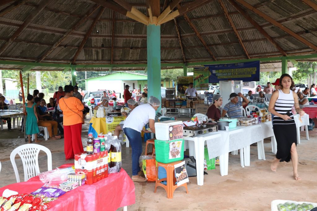 Governo do Amazonas, por meio da Sepror, apoia a 3ª Feira da Agricultura Familiar do Tarumã-Mirim 2 SEPROR TERCEIRA FEIRA DA AGRICULTURA FAMILIAR MANAUS FOTO ISAAC MAIA SEPROR 1024x683 1