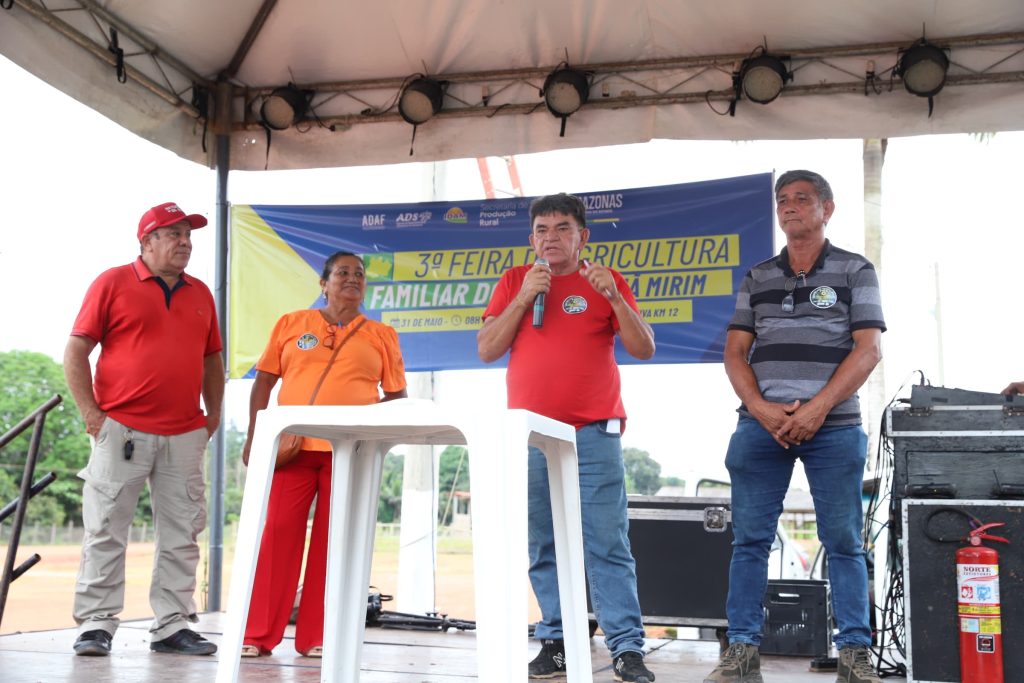 Governo do Amazonas, por meio da Sepror, apoia a 3ª Feira da Agricultura Familiar do Tarumã-Mirim 5 SEPROR TERCEIRA FEIRA DA AGRICULTURA FAMILIAR MANAUS PRESIDENTE DO CONSELHO JOSE SALVADOR FOTO ISAAC MAIA SEPROR 3 1024x683 1