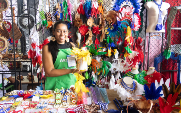 Festival de Parintins 2025: Mostra de Artesanato e Economia Solidária completa 20 anos e destaca talentos amazônicos 5 Setemp ArtesaPIN1 FotoJamilleSilva