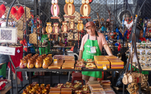 Festival de Parintins 2025: Mostra de Artesanato e Economia Solidária completa 20 anos e destaca talentos amazônicos 2 Setemp ArtesaoPIN3 FotoJamilleSilva