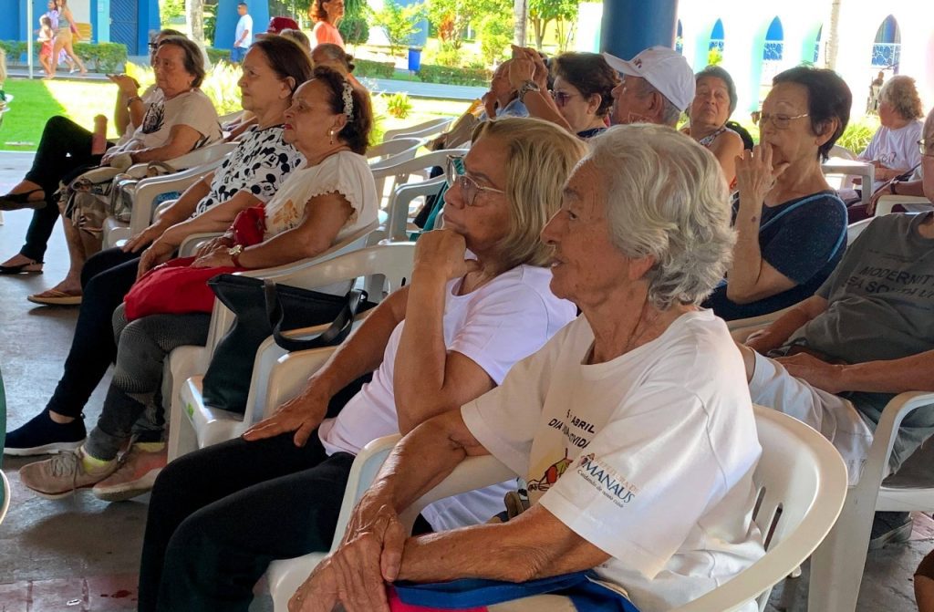 Uso racional de medicamentos e prevenção de IST são temas de ação da FVS-RCP no Parque do Idoso em Manaus 9 WhatsApp Image 2025 06 18 at 150420 1 1024x671 1