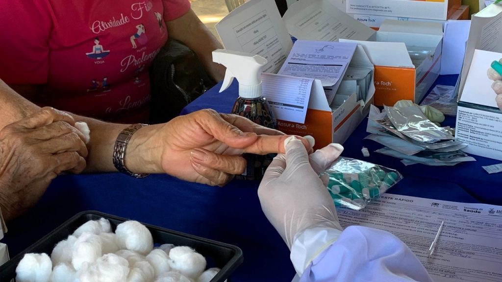 Uso racional de medicamentos e prevenção de IST são temas de ação da FVS-RCP no Parque do Idoso em Manaus 2 WhatsApp Image 2025 06 18 at 150422 1 1024x576 1