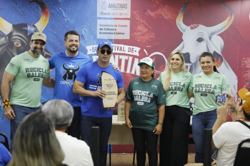 Festival de Parintins 2025: Caprichoso leva título de Campeão Sustentável 2025 com 706,9kg quilos de resíduos reciclados 2 da4d95a4 bead 4b94 a7d4 e0edf15883f2 1024x682 1