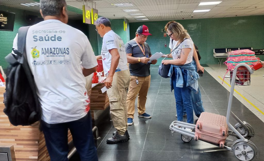 Festival de Parintins 2025: equipes da SES-AM começam a chegar à Ilha Tupinambarana para reforçar assistência em saúde 7 evandro seixas sesam parintins 2025 1024x623 1