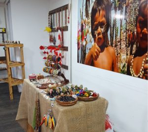 Projeto ‘Feito à Mão Indígena’ inaugura primeira loja física no Shopping São José
