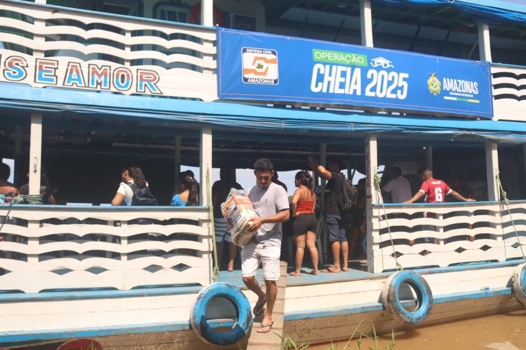 Operação Cheia 2025: Em três meses, Governo do Amazonas alcança mais de 700 comunidades com ajuda humanitária 2 Operação Cheia 2025: Em três meses, Governo do Amazonas alcança mais de 700 comunidades com ajuda humanitária