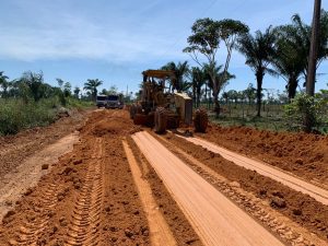 No Careiro da Várzea, Governo do Amazonas executa a pavimentação do ramal Sissaíma
