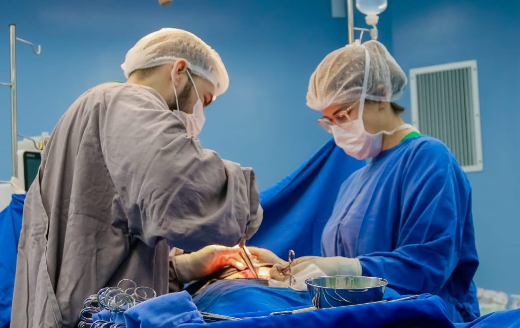 Governo do Estado abre novo credenciamento para ampliar oferta de cirurgias ginecológicas, dermatológicas e vascular 2 Governo do Estado abre novo credenciamento para ampliar oferta de cirurgias ginecológicas, dermatológicas e vascular