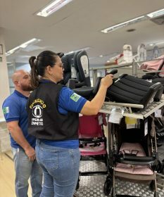 Operação Férias Seguras: Mais de 300 produtos passaram por inspeção, 149 foram reprovados em operação do Ipem-AM