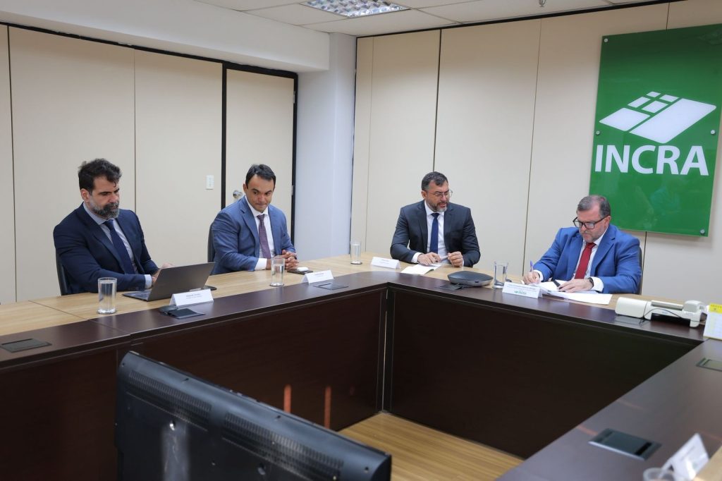 Em Brasília, governador Wilson Lima propõe acordo de cooperação técnica com o Incra para avançar na regularização fundiária em Apuí 2 Em Brasília, governador Wilson Lima propõe acordo de cooperação técnica com o Incra para avançar na regularização fundiária em Apuí