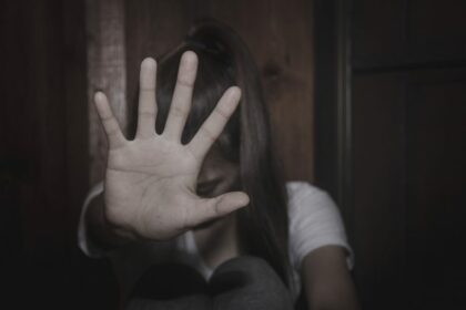 Nova lei acaba com atenuante de idade para crimes sexuais contra mulheres