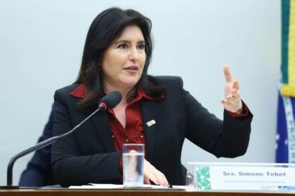 Comissão de Orçamento debate projeto da LDO de 2026 com a ministra Simone Tebet