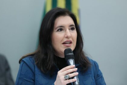 Comissões debatem rotas de integração sul-americana com ministra do Planejamento