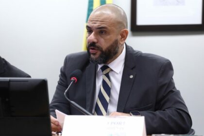 Comissão aprova criação de programa de letramento digital para pessoas idosas