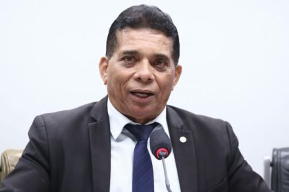 Comissão aprova regra para facilitar identificação de preços de produtos por idosos 
