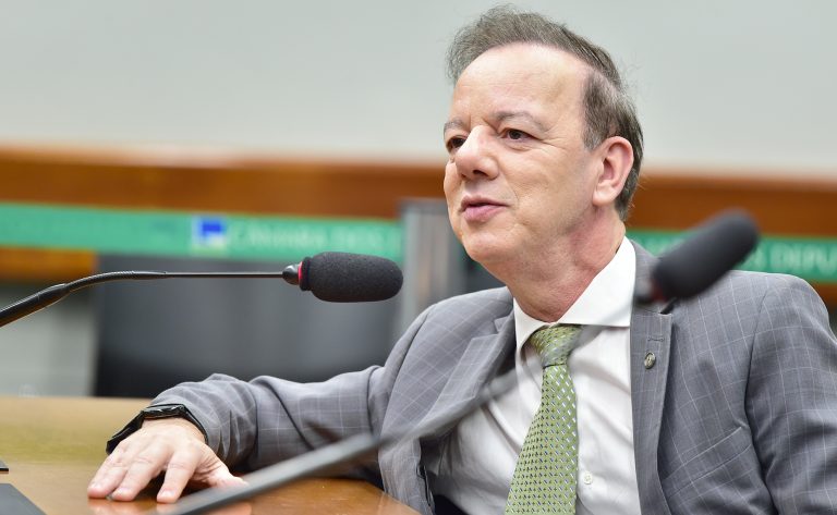 Comissão aprova atualização de normas sobre atendimento educacional especializado
