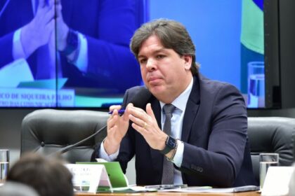 Governo anuncia implantação da TV 3.0 até a Copa de 2026
