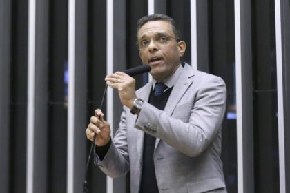 Câmara aprova aumento de pena para furto de fios das redes de energia e telefonia
