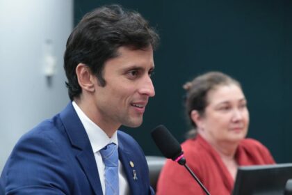 Comissão aprova auxílio financeiro e psicológico a mães de pessoa com deficiência ou autismo
