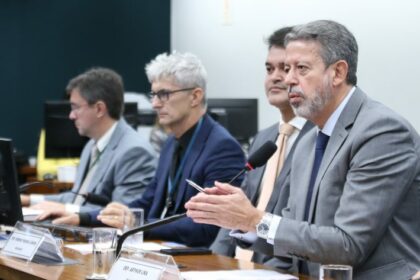 Relator eleva faixa que terá redução parcial do Imposto de Renda a partir de 2026