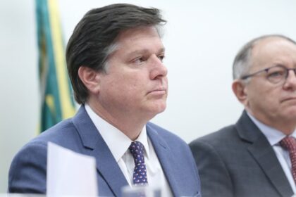 Comissão especial aprova parecer sobre proposta que permite renegociar precatórios